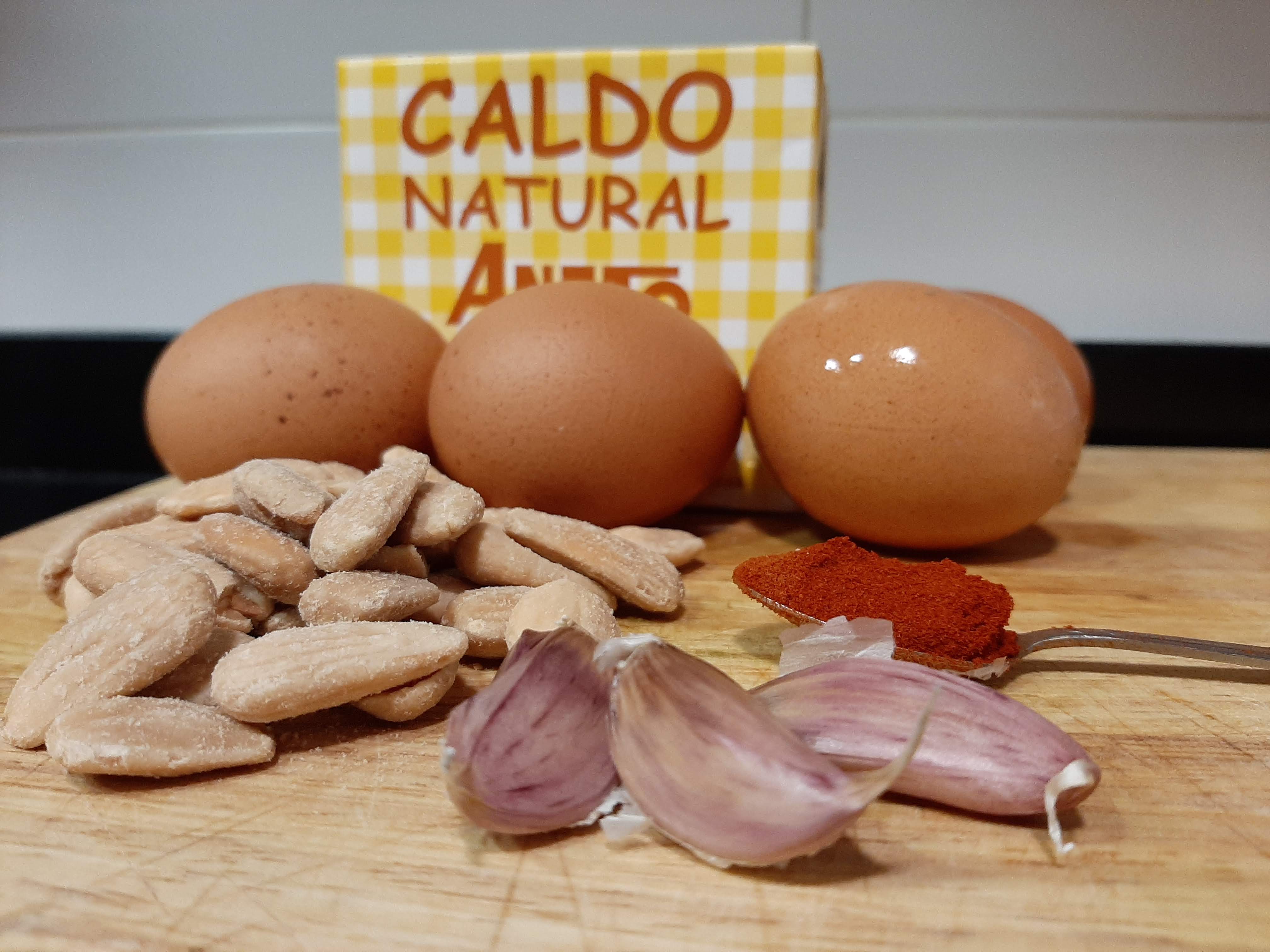 ingredientes huevos con salsa de almendras